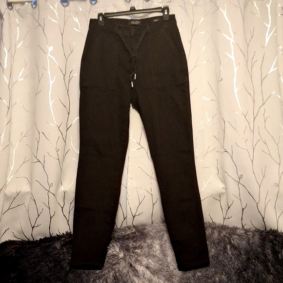 Judy Blue Denim - Judy Blue 7/28 Joggers
